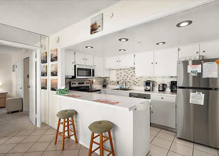 2 Bedroom With Sunrise And Sunset Views * Ocean City