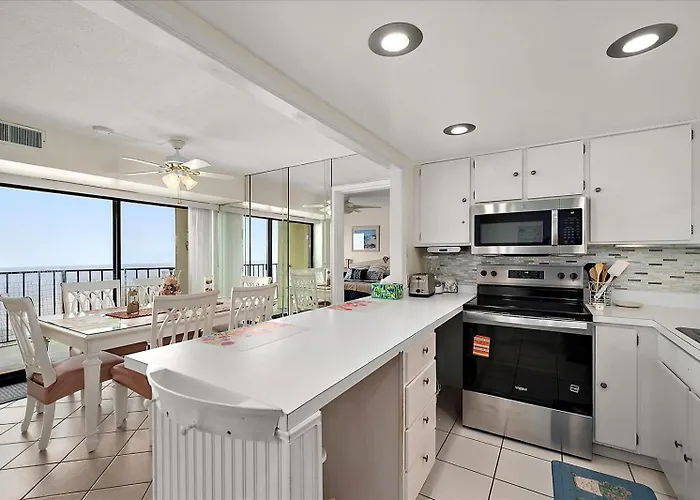 2 Bedroom With Sunrise And Sunset Views Holiday home