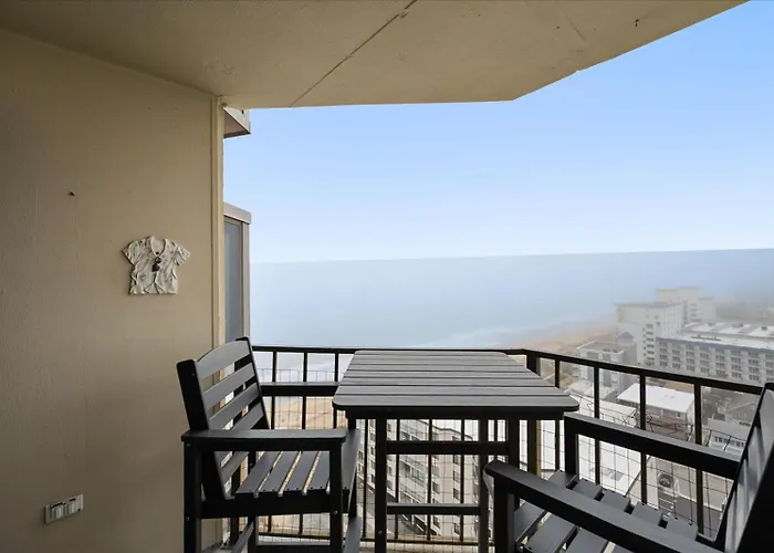 2 Bedroom With Sunrise And Sunset Views Holiday home Ocean City