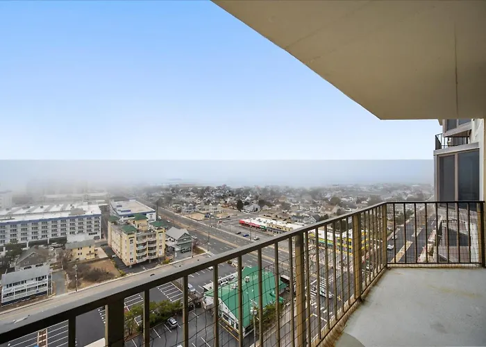 2 Bedroom With Sunrise And Sunset Views Ocean City