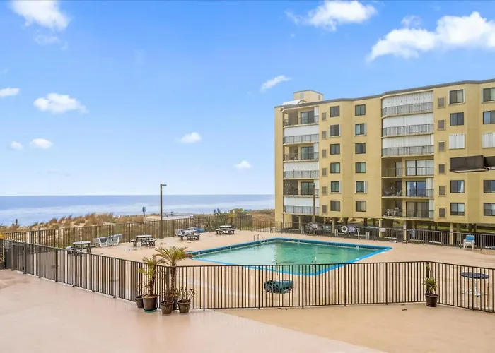 2 Bedroom With Sunrise And Sunset Views Holiday home *
